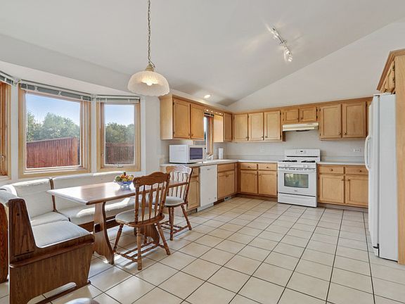 5th image of 22831 Millard Ave