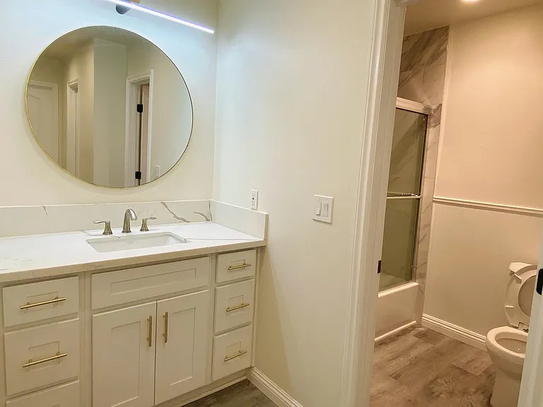 1127 E Del Mar Blvd #315 — Photo 8