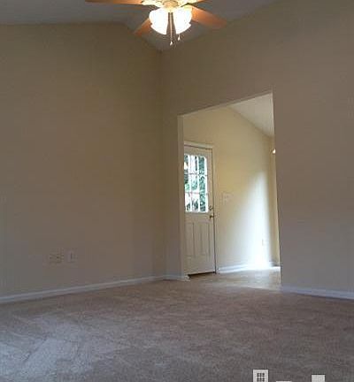 2nd image of 807 Cameo Ct
