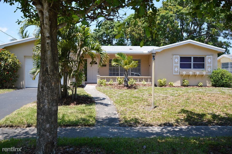 40110122_3471 NW 32nd St_Lauderdale Lakes_FL_2017-1