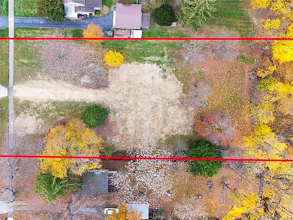 2nd image of 25360 Hall Dr