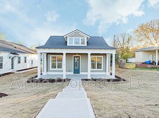 12 Magnolia Dr, Travelers Rest, SC 29690