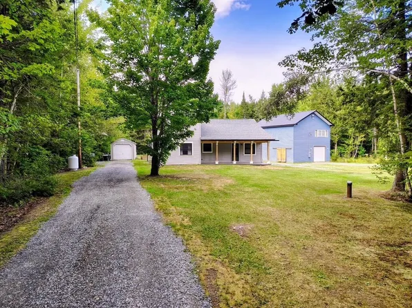 34 Lilly Drive, Newport, ME 04953