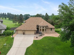 3600 Rae Ln, Woodbury, MN 55125