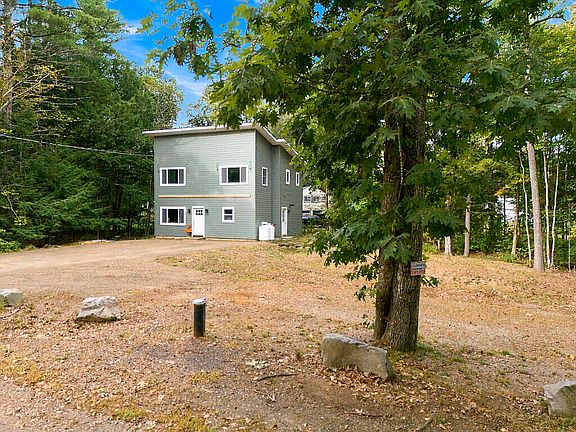 2nd image of 194 Roberts Shore Road