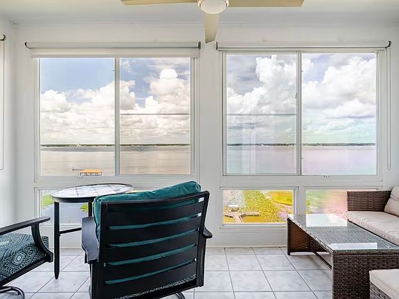 4th image of 2131 Lakeview Dr APT 1008