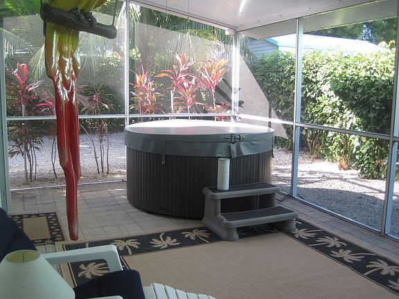 5th image of 211 S Coconut Palm Blvd