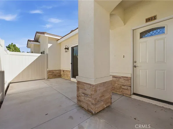 1210 S San Antonio Ave, Pomona, CA 91766