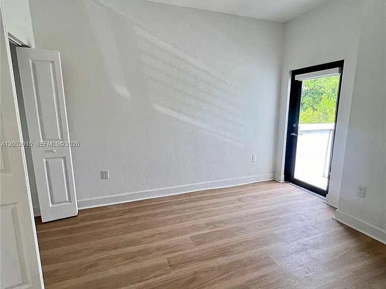 825 NE 211th St #825 — Photo 16