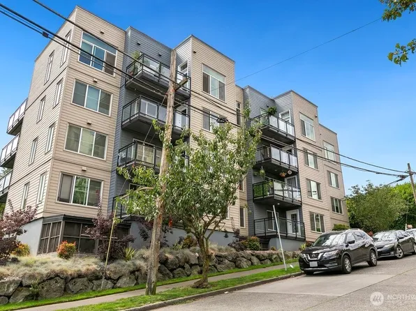 3202 SW Avalon Way #102, Seattle, WA 98126