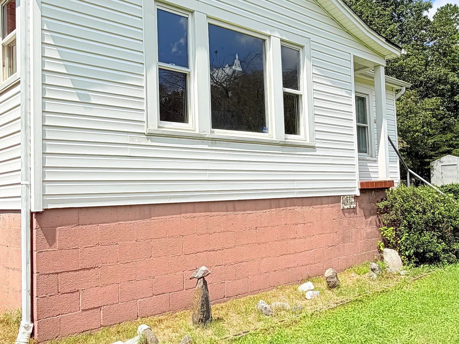 2 bed, 900 sqft, $1,600 — Photo 2