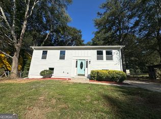 1387 Pineglen Dr, Riverdale, GA 30296
