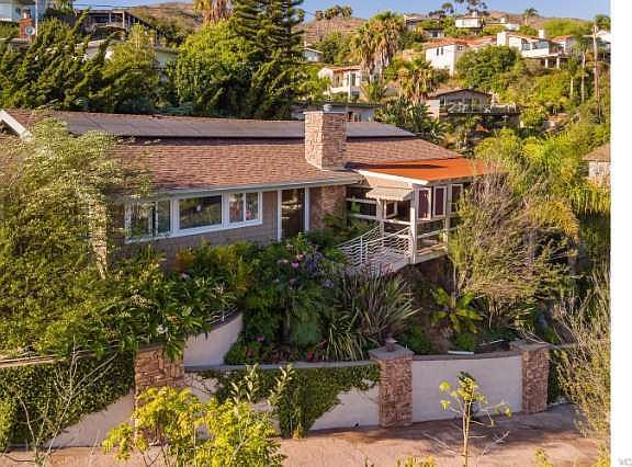 3rd image of 2033 Foster Ave