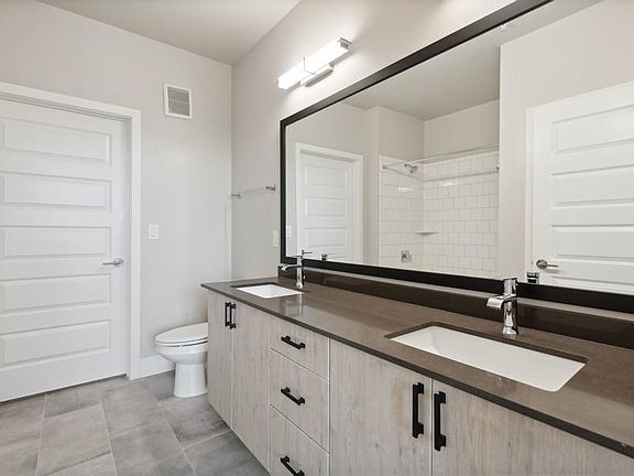 4th image of 1601 S Lamar Blvd #2442