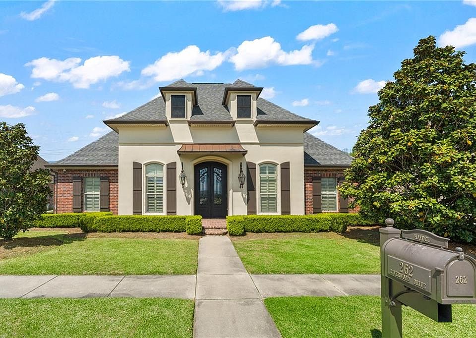 1st image of 262 Riverwood Dr
