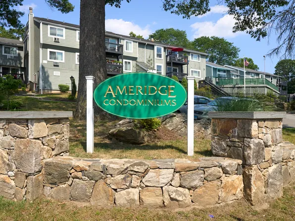 81 Ameridge Drive #81, Bridgeport, CT 06606