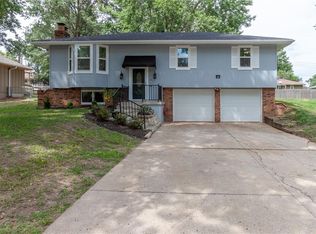117 SW Chicago St, Blue Springs, MO 64014