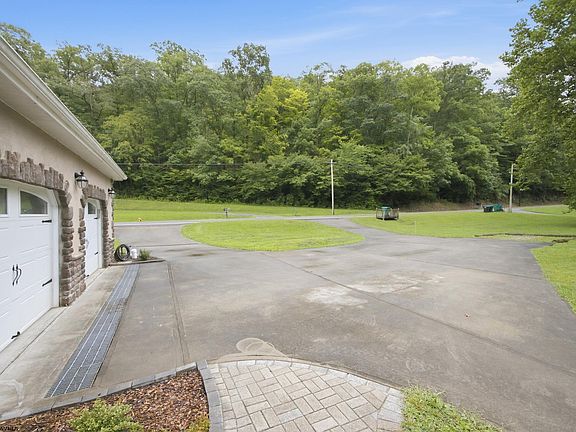 5th image of 4217 Chapel Rd