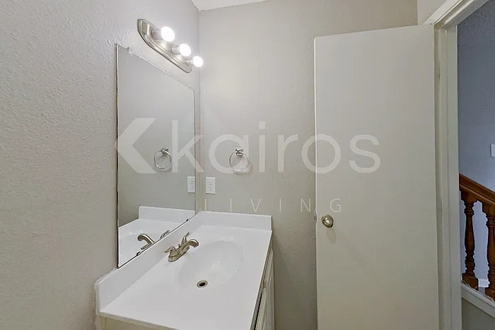 2140 Woodnote Ln — Photo 9