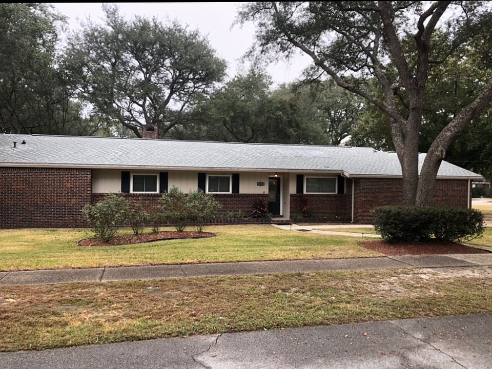 1st image of 100 Seminole Cir