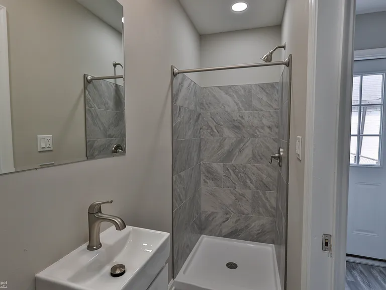 31 S 9th St #3 — Photo 15