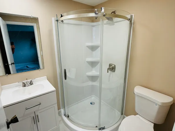 7458 Saxony Dr, West Chester, OH 45069