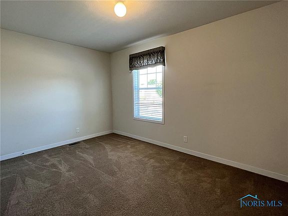 3rd image of 14900 Road H81