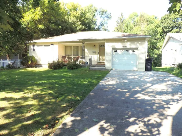 2990 Elmwood Ave, Rochester, NY 14618