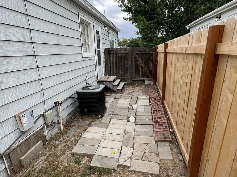 1016 E Roosevelt Ave — Photo 53