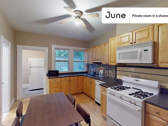 4th image of 2 Sparhawk St #E