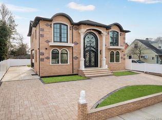 1247 Ixworth Rd, Valley Stream, NY 11580