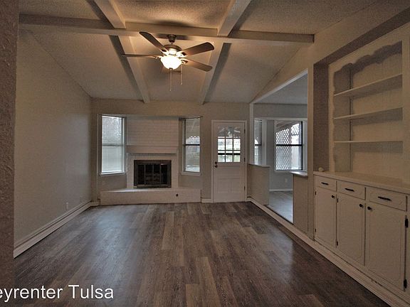 2nd image of 660 E 133rd Pl
