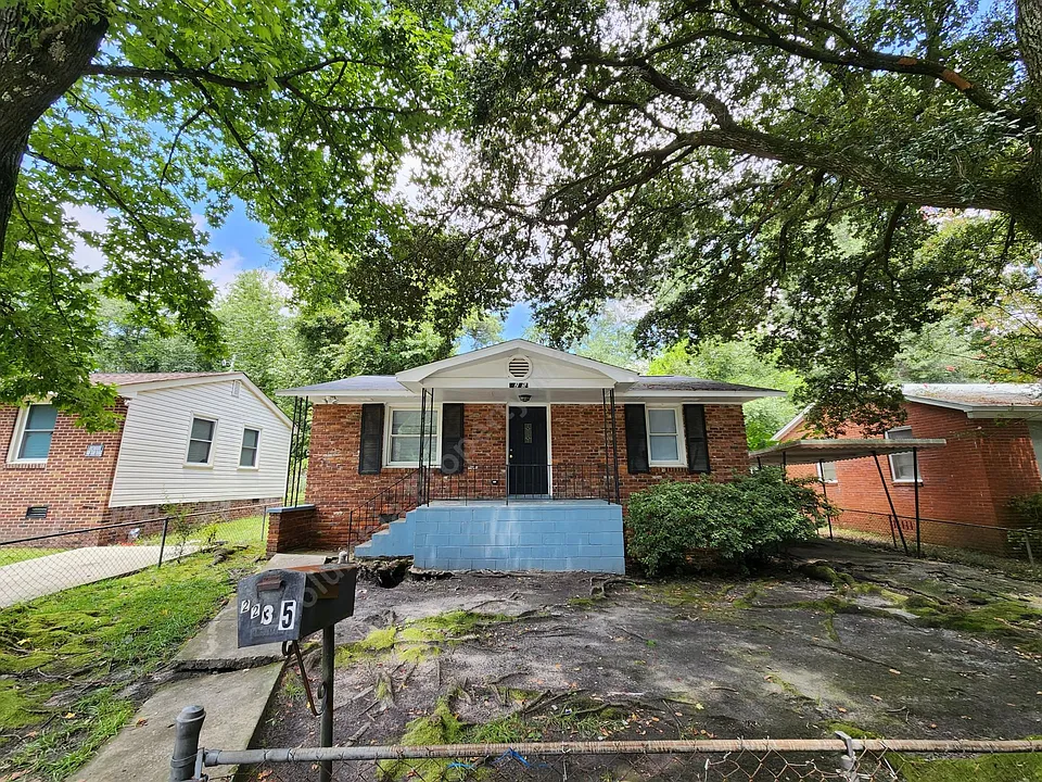 2235 Corning Rd