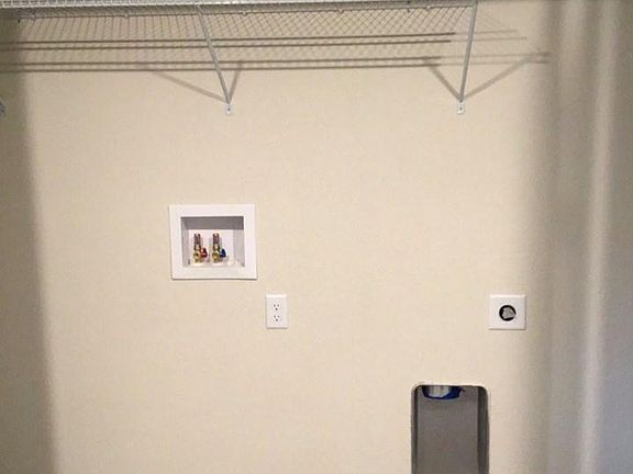 5th image of 106 Walnut Dr #3
