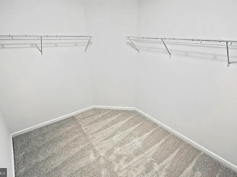 7882 Briarwood Dr — Photo 25
