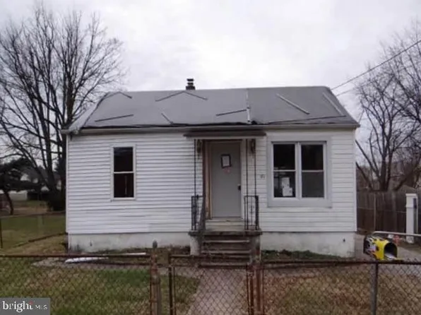 371 Townsend Rd, Baltimore, MD 21221