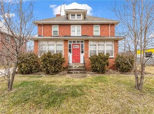 1571 Dille Rd, Euclid, OH 44117