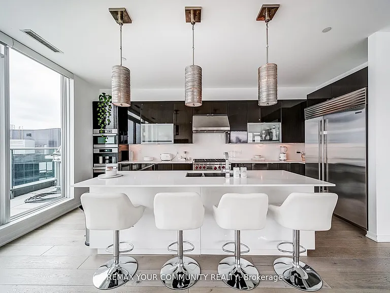 150 E Liberty St #Penthouse 2 — Photo 7