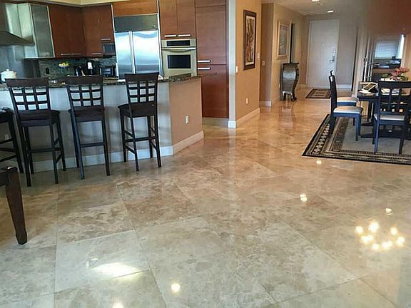 5th image of 701 SE 21st Avenue #402