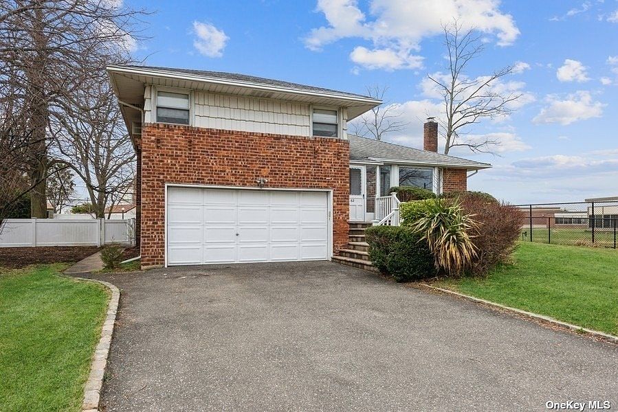 62 Colony Lane, Syosset, NY 11791 Zillow