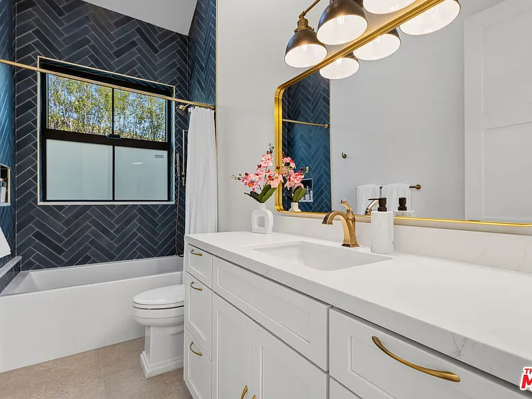 4034 Coolidge Ave — Photo 12
