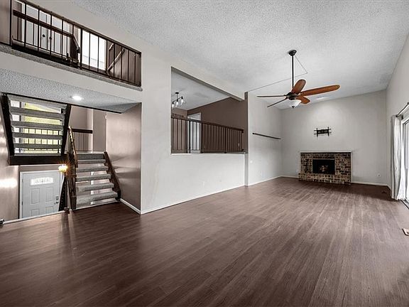 4th image of 10249 Cedarbrooke Ln
