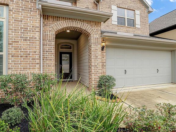 2nd image of 11114 Bluewater Lagoon Cir