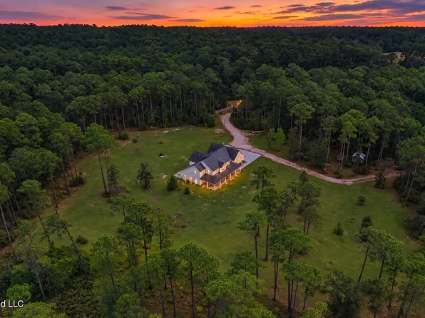5110 Kiln Delisle Rd, Kiln, MS 39556