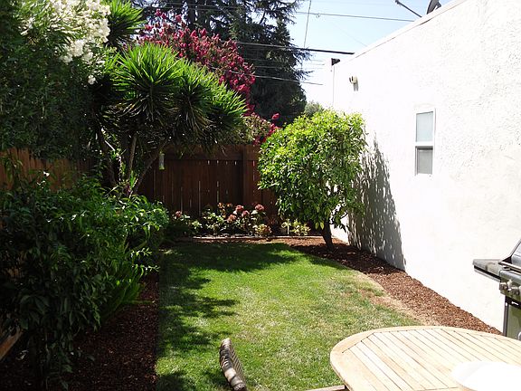 5th image of 931 Clinton St