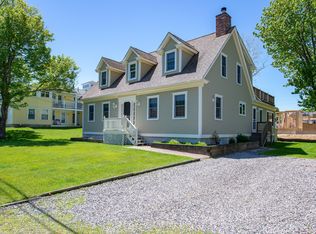 25 Maple St, Wells, ME 04090