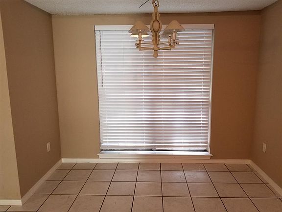 5th image of 5315 Windy Meadow Dr