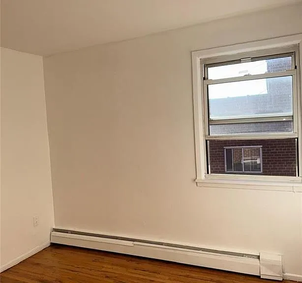 1253 E 72nd St #1 — Photo 5
