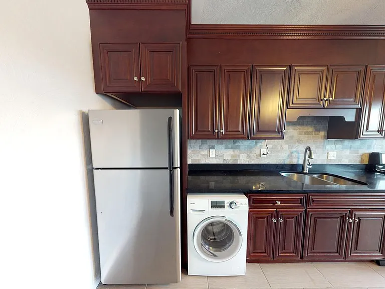 469 Cambridge St #3 — Photo 3