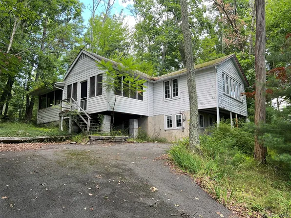 20 Maple Trail, Wurtsboro, NY 12790